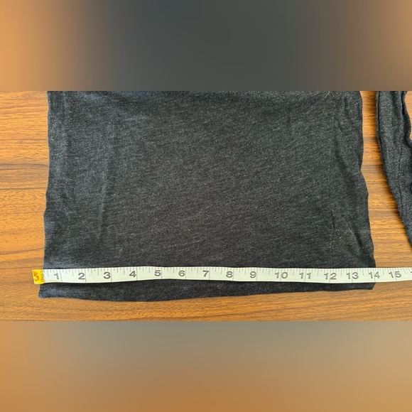 Forever 21 LongSleeve Layering Shirt Women’s Size Small - Picture 6 of 8